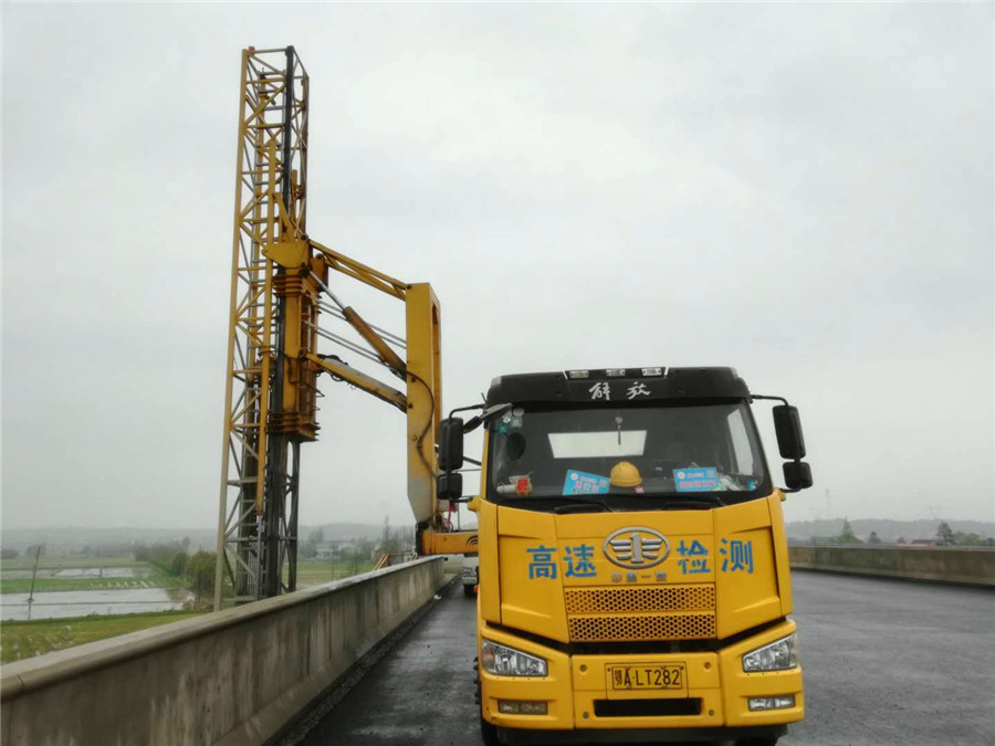 湛江14米路橋檢測(cè)車出租，潮州16米路橋檢查車租賃